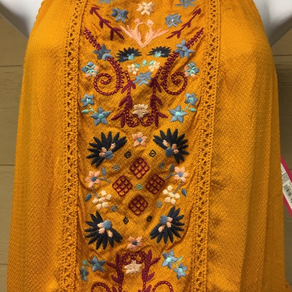 Xhilaration tank top blouse - Picture 2 of 5